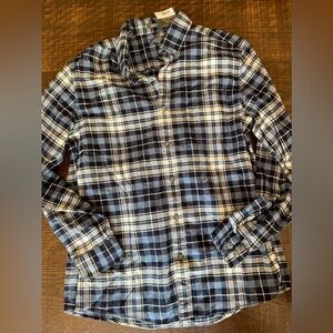 NWT Eddie Bauer flannel shirt, size Medium